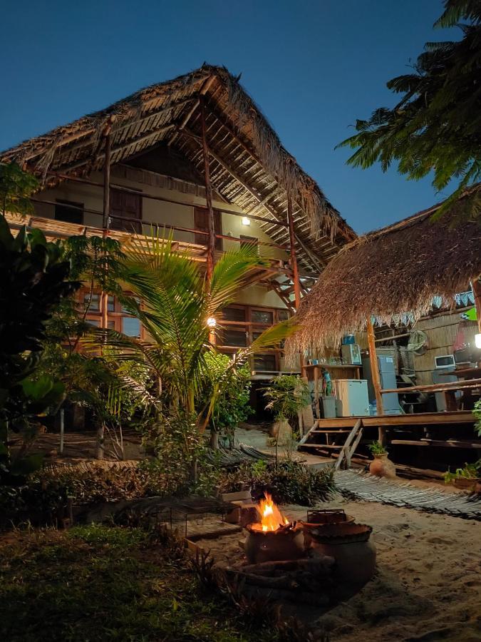 Casa Surf Lodge - Praia do Tofo Exterior foto
